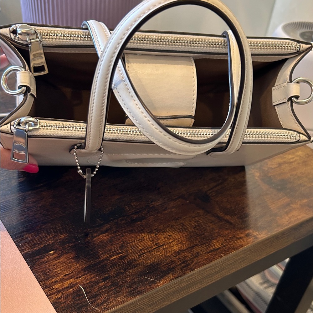 Coach Chalk Smooth Leather Small Tote with Matching Pebbled Wallet - Picture 5 of 12